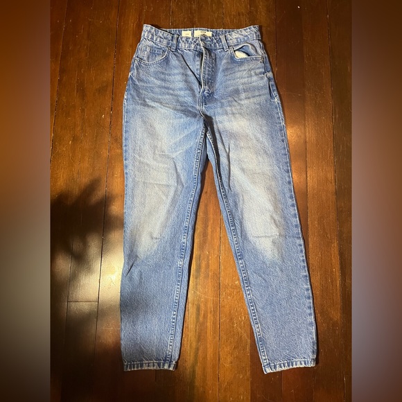 Bershka blue denim, high waisted mom jeans. Europe size 38, US size 06 - Picture 2 of 5